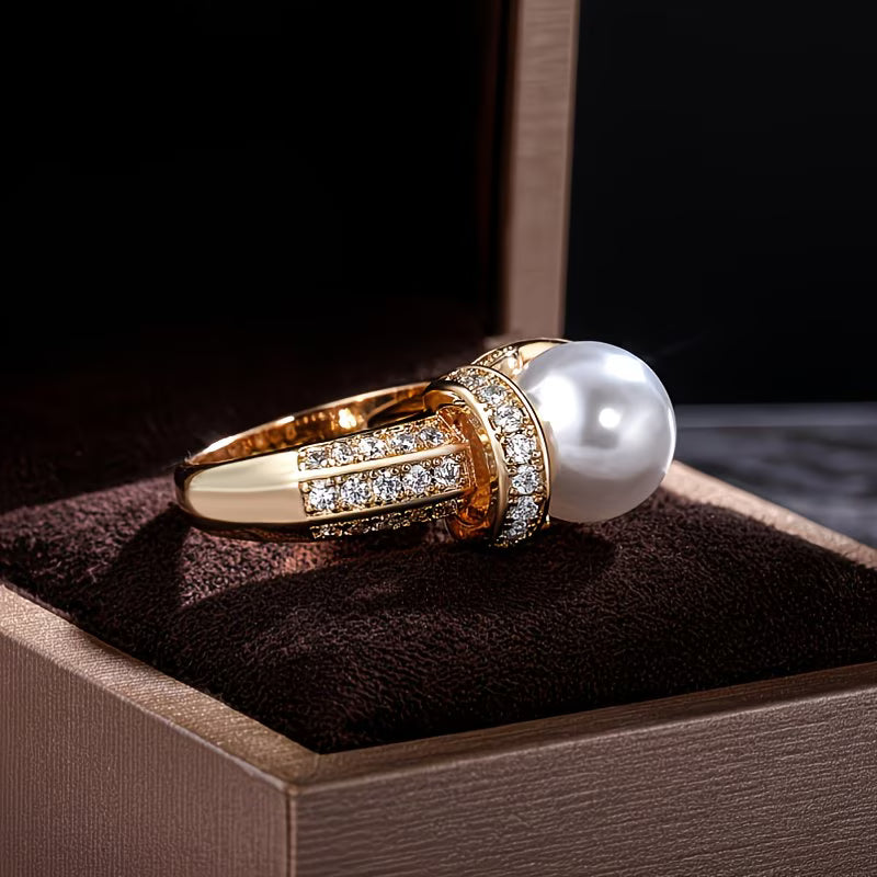 Ring met kroonparel