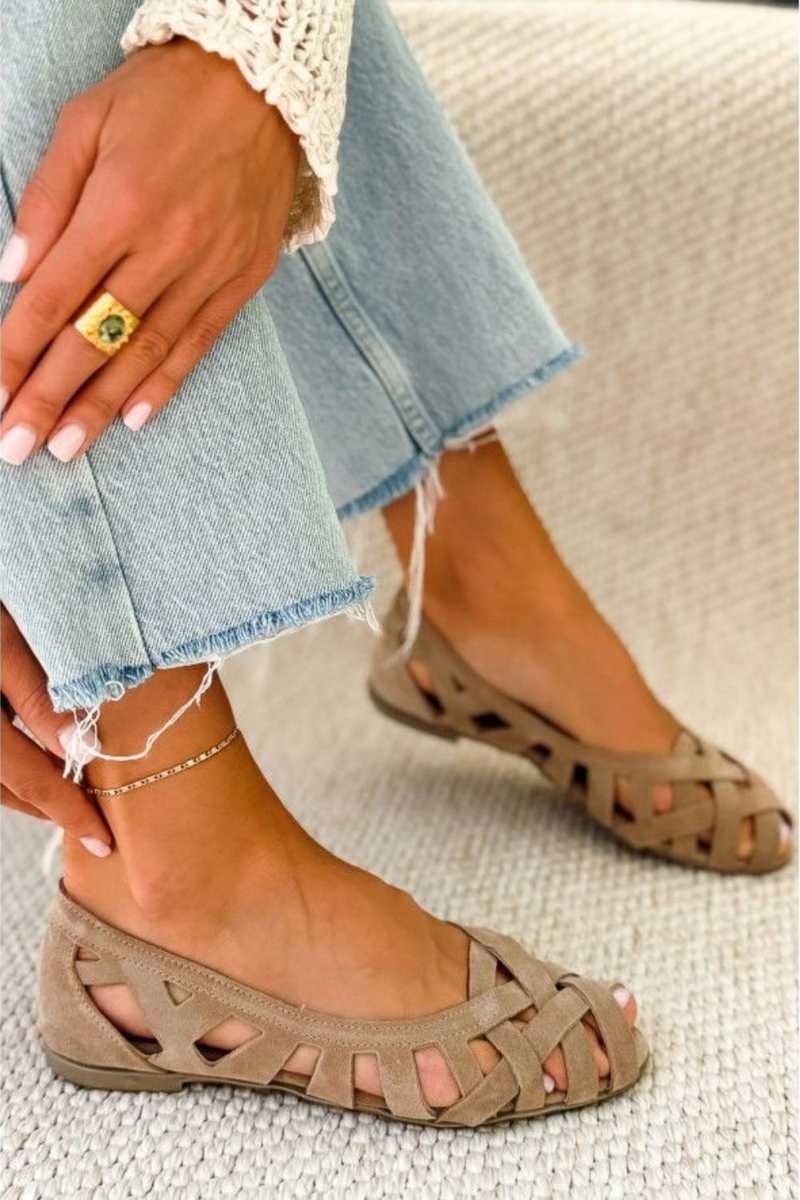 Caterina gevlochten sandalen in vrolijke kleuren