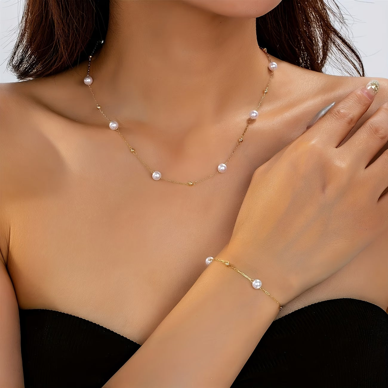 Sieradenset met fijne parelketting