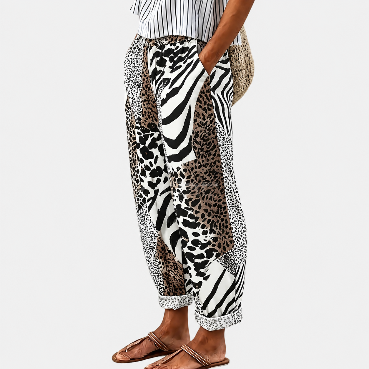 Comfortbroek met patchwork dierenprint