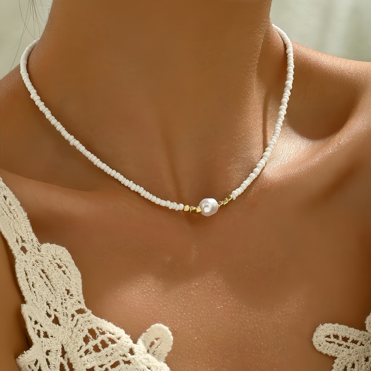 Minimalistische parelketting