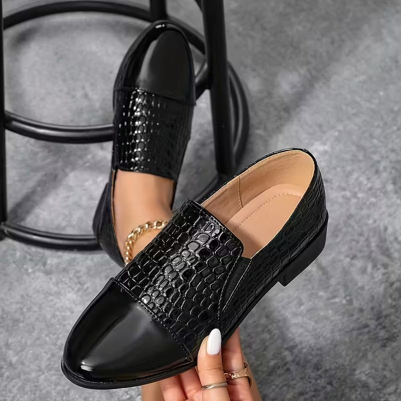 Ariella klassieke loafers in zwart