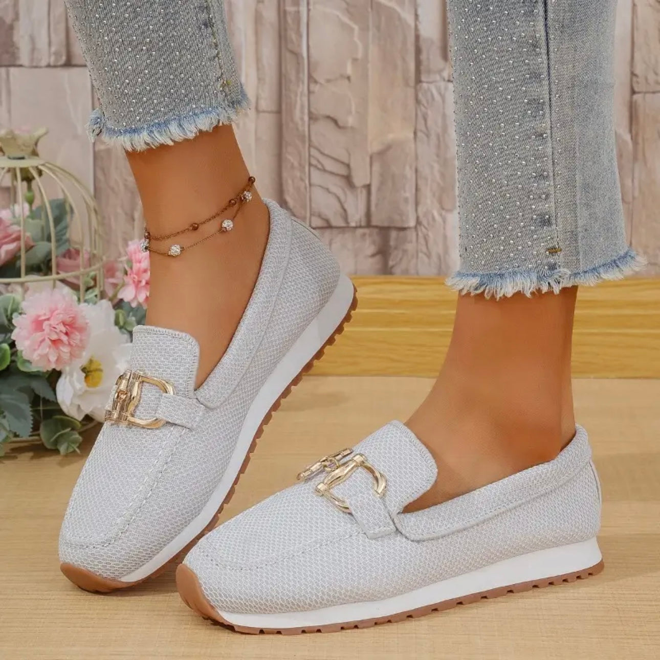 Elsie chique loafer-sneakers detail