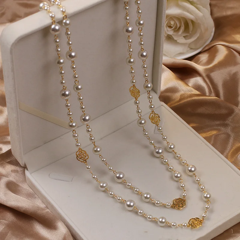 Elegante ketting met gouden parels