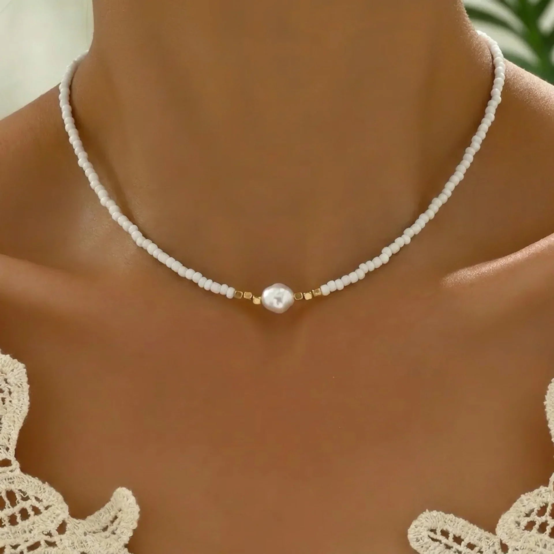 Minimalistische parelketting