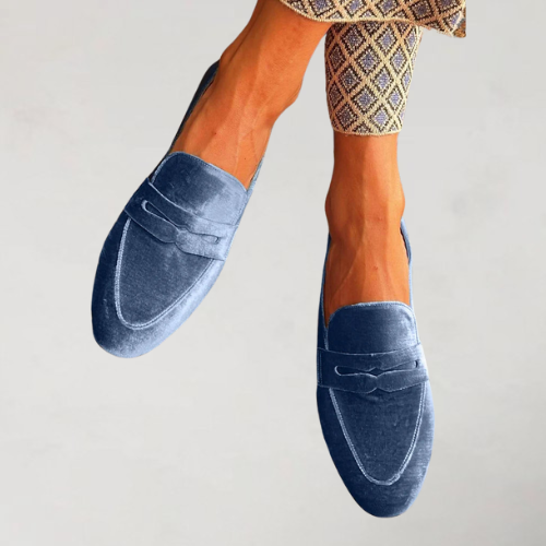 Serenah fluwelen loafers in jeansblauw