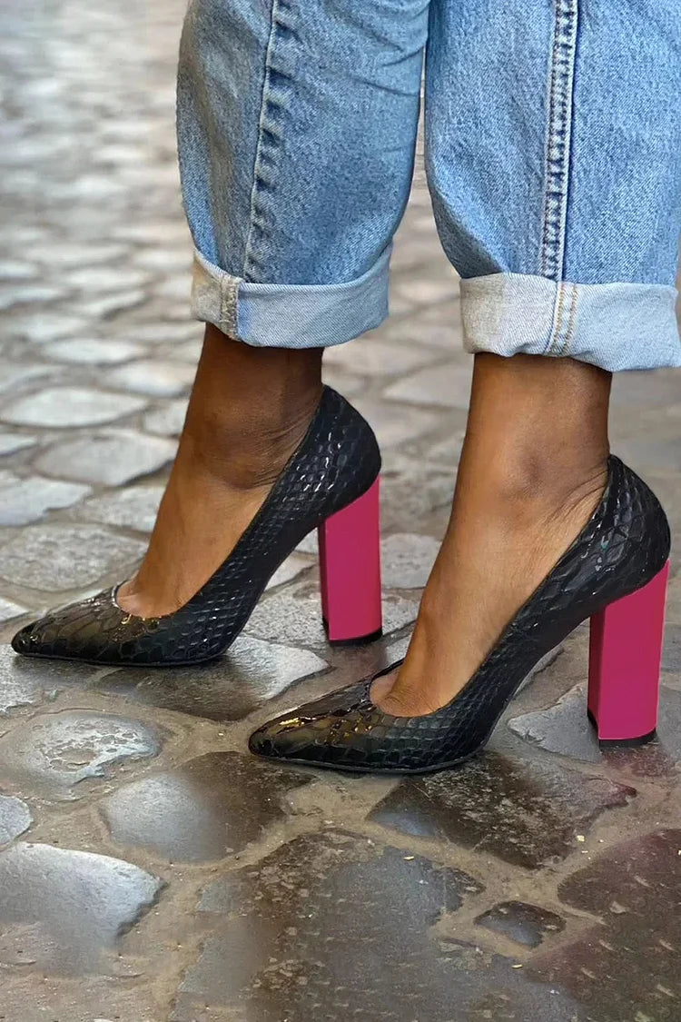 Pumps met neonkleurige hak