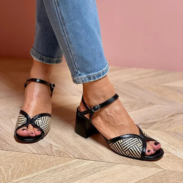 Gevlochten sandalen met brede hak