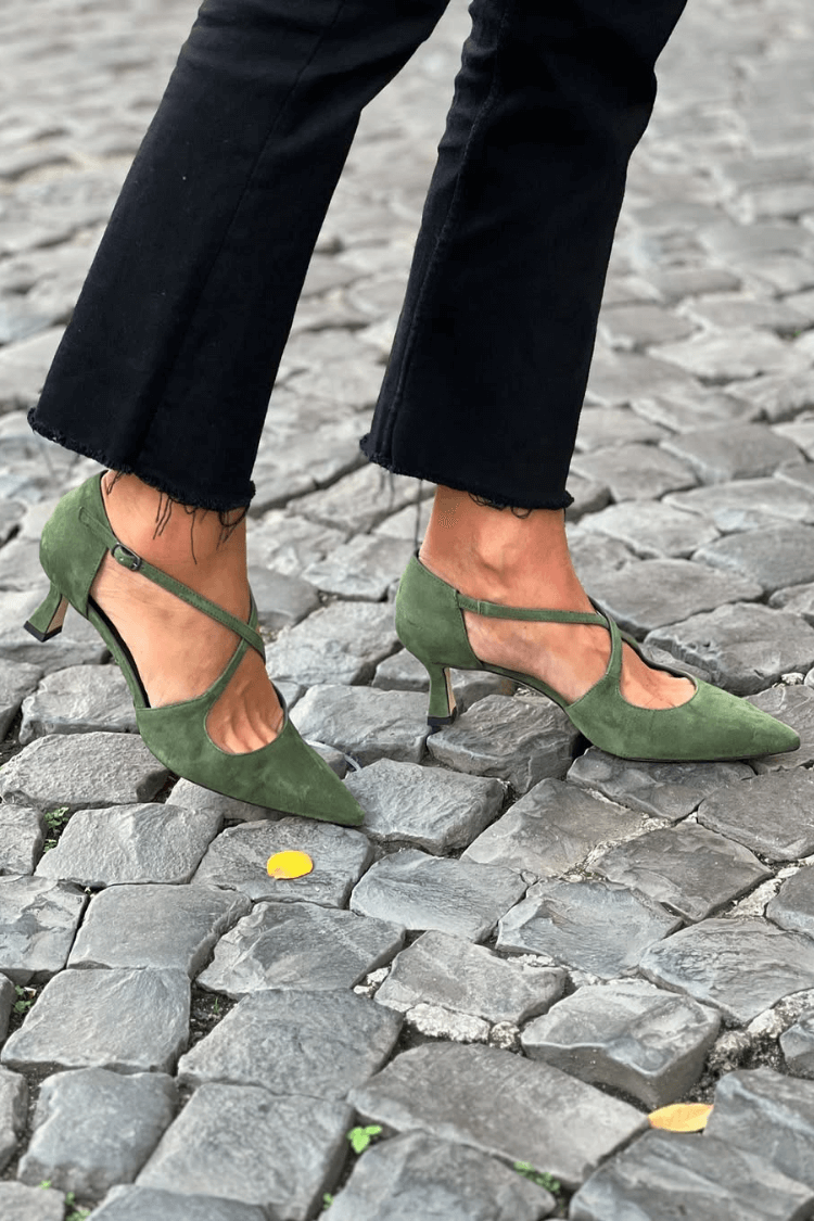 Slingback pumps met smal bandje