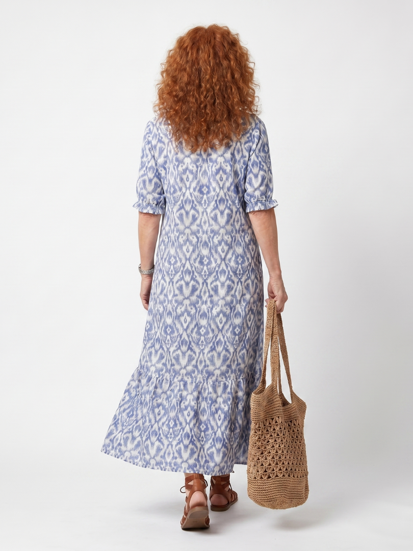 Meike lange jurk met motiefprint in blauw