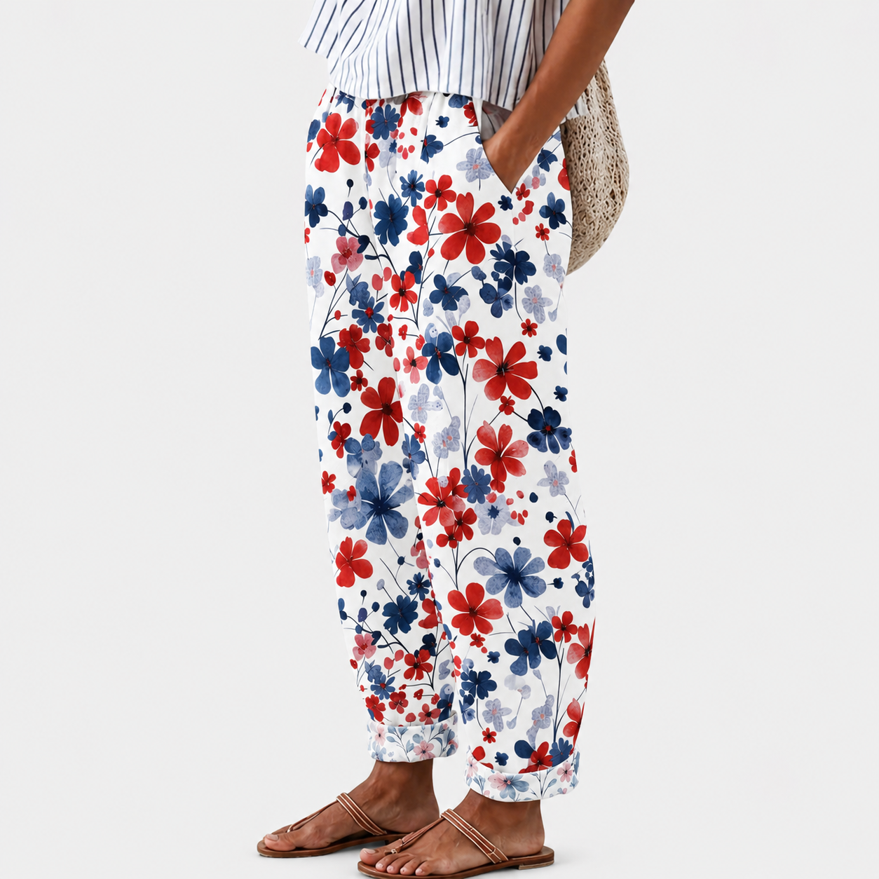 Comfortbroek met rode en blauwe bloemenprint