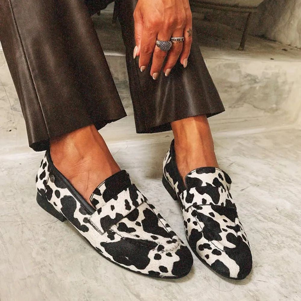 Elegante loafers met dierenprint in zwart-wit