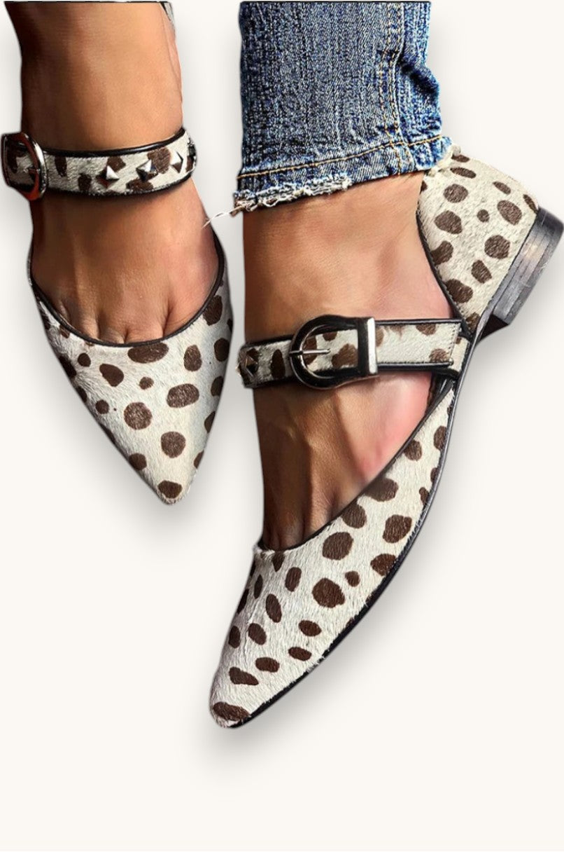 Concetta | Mary janes met studs