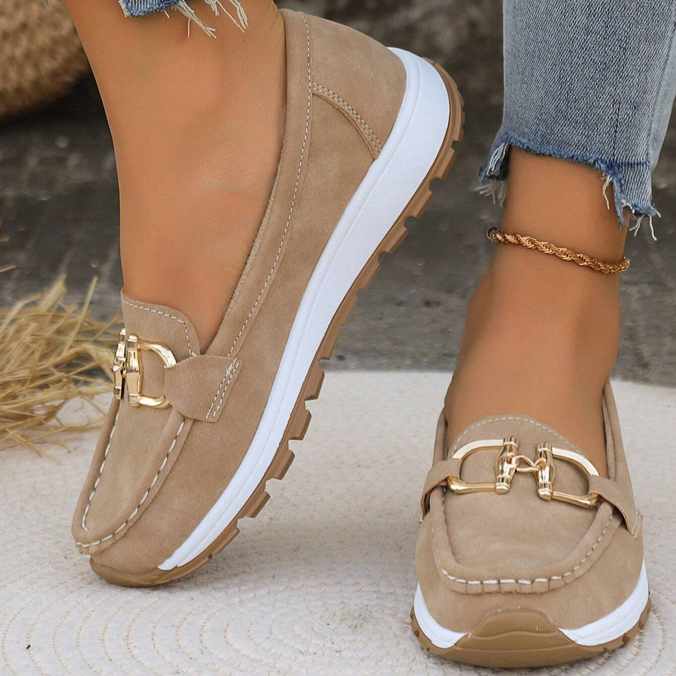 Ellie platte mocassins met gesp