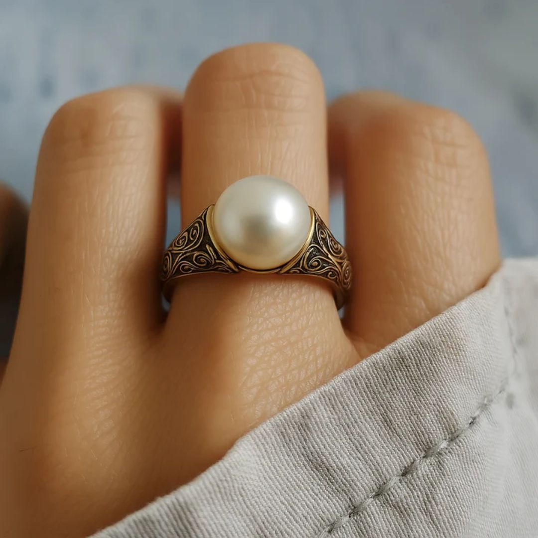 Tijdloze vintage ring met parels in goud