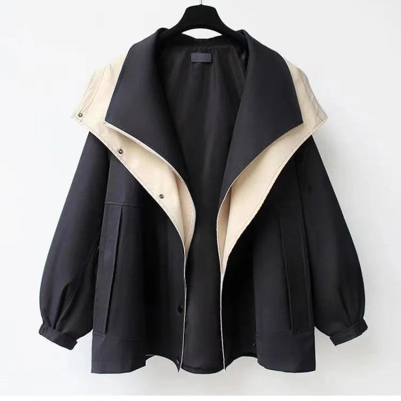 Xiandra | Oversized jas met capuchon en contrastkraag